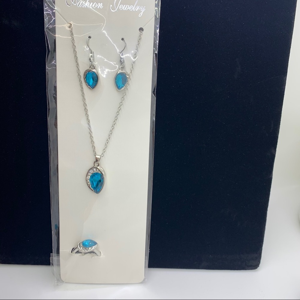 Silver teardrop necklace earrings rings blue set